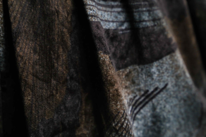 dark torn total pattern “袴” cropped pants