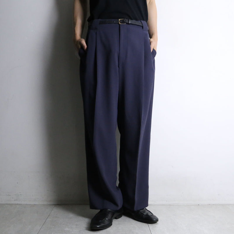 navy center press straight slacks