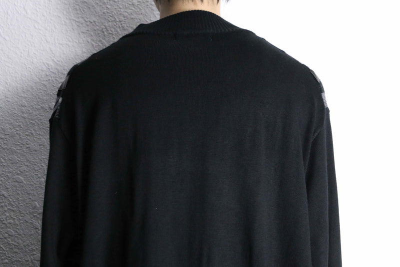 monochrome tones geometric stripes zip up