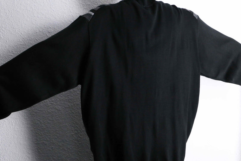 monochrome tones geometric stripes zip up