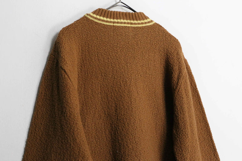 70’s “campus” brown line design mock neck knit