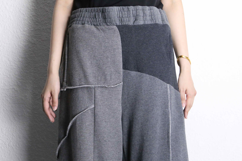 "Re:make" patchwork super buggy darkgray sweat pants