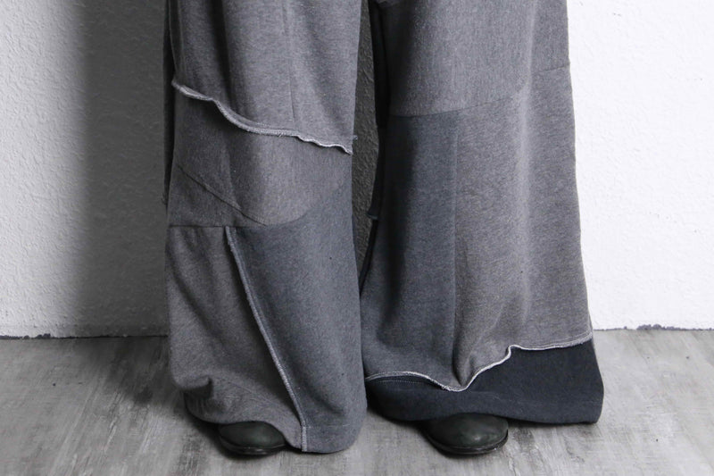 "Re:make" patchwork super buggy darkgray sweat pants