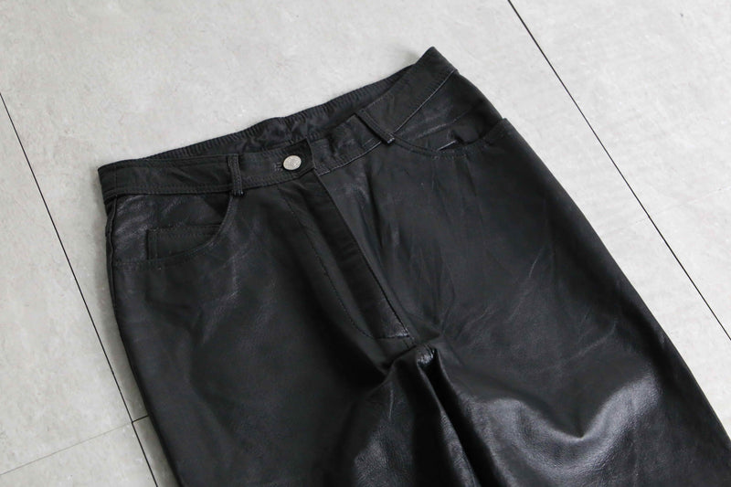 black color buggy straight leather pants