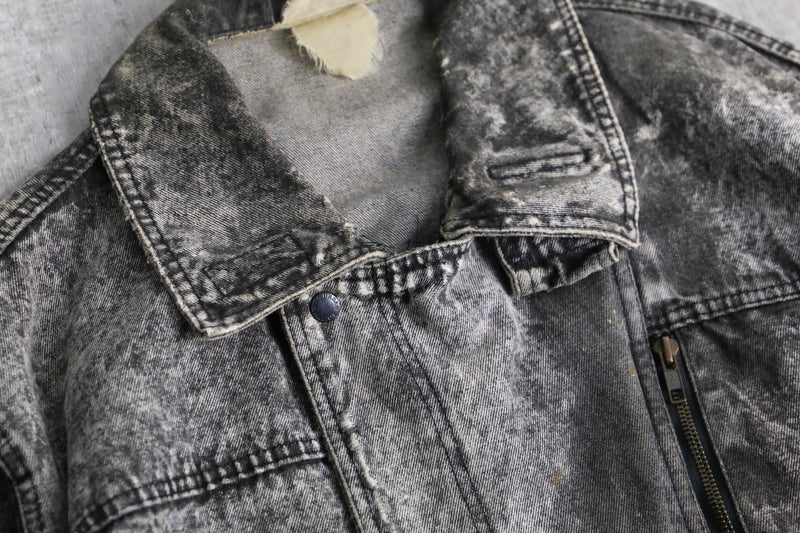 washed zip up denim jacket