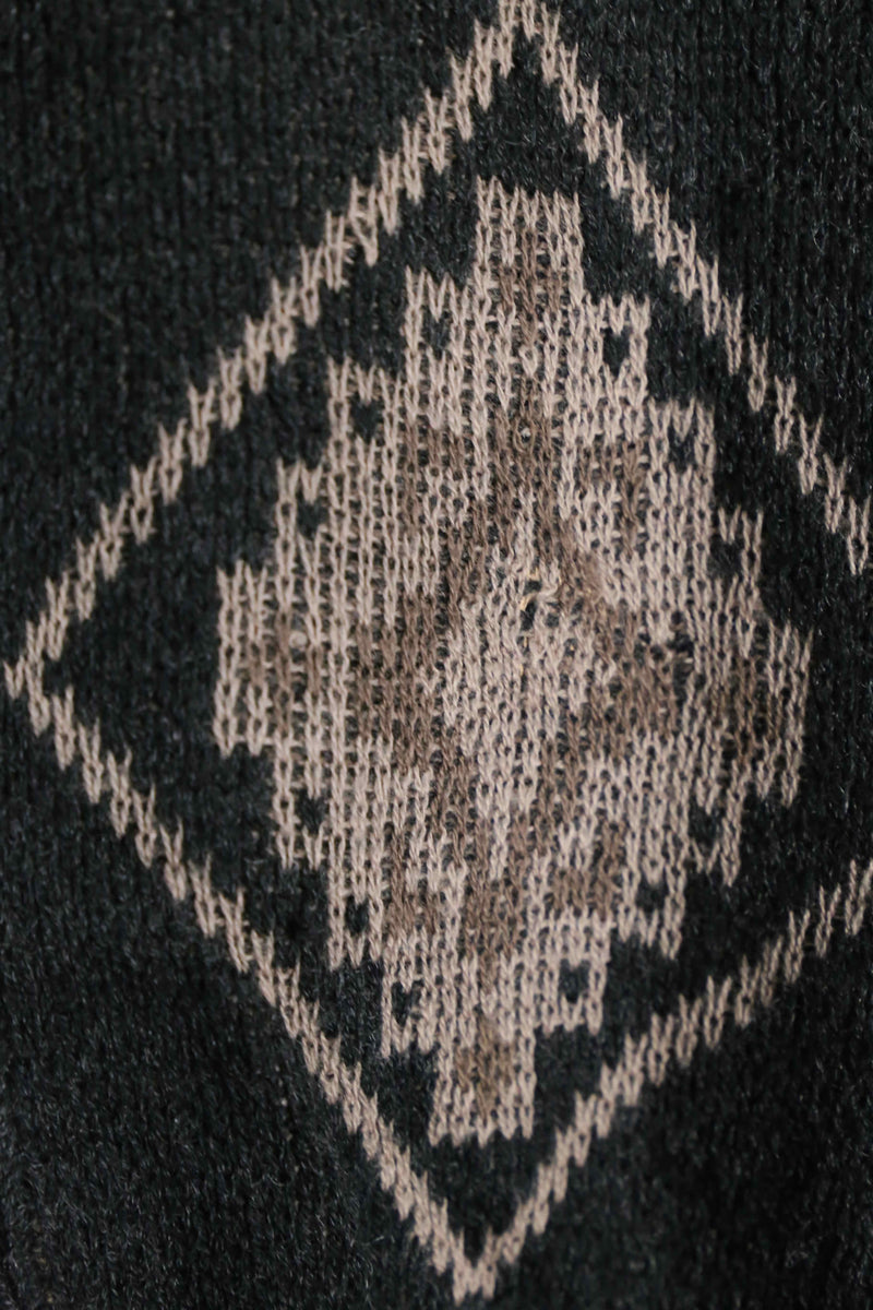 dark color diamond pattern loose knit