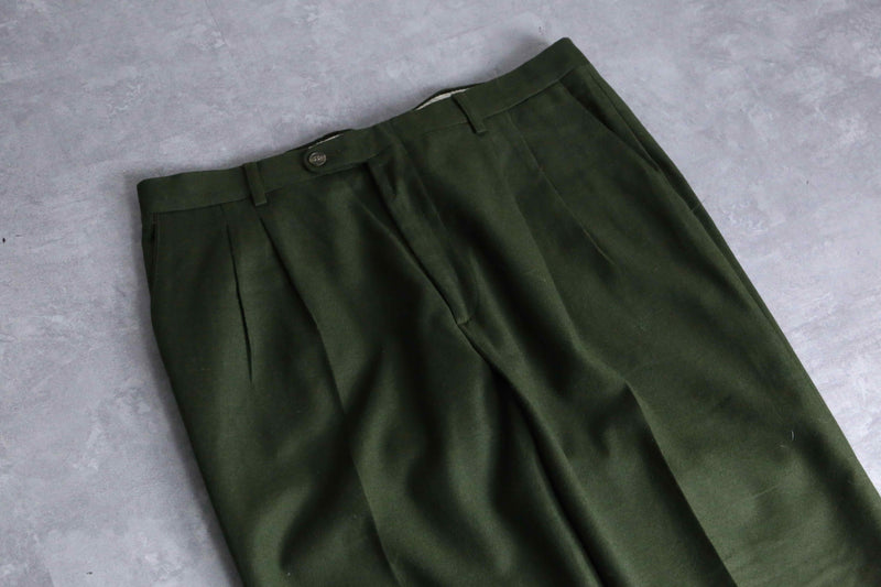 olive green color wide flannel trousers