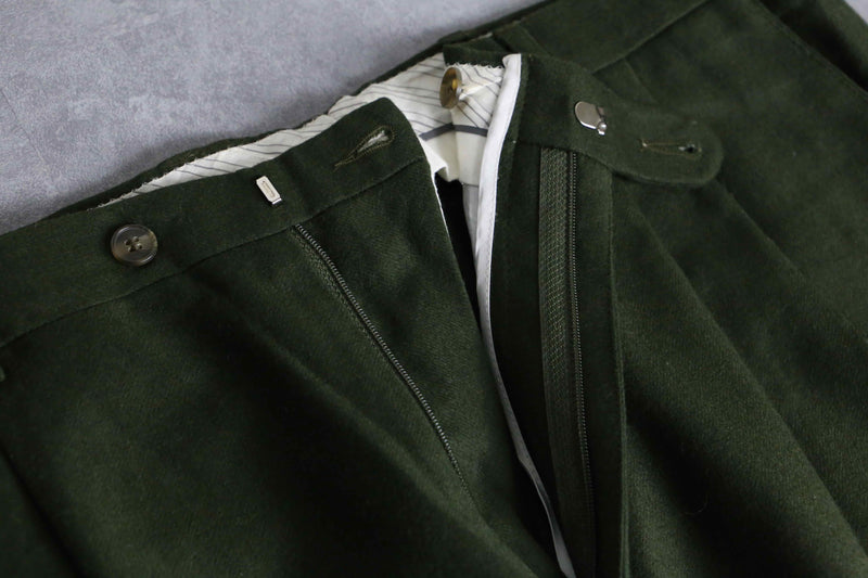 olive green color wide flannel trousers