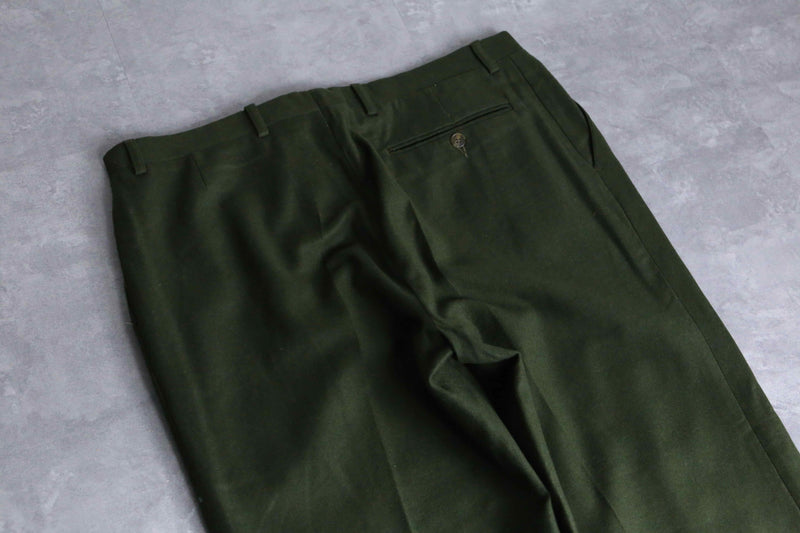 olive green color wide flannel trousers