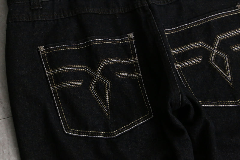 black hip embroidery buggy denim pants