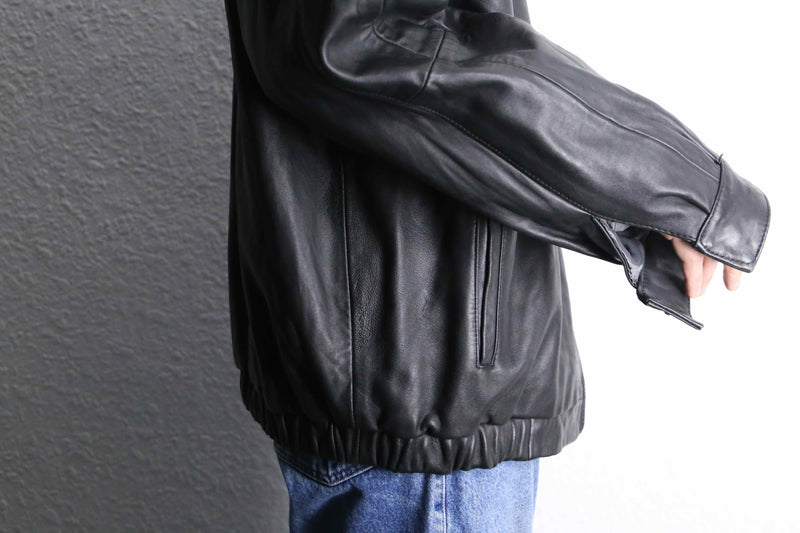 "IZOT Lacoste" black leather single jacket