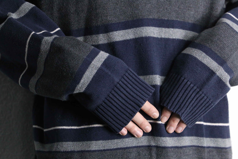 gradation stripe v neck knit