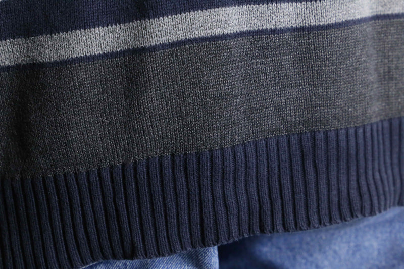 gradation stripe v neck knit