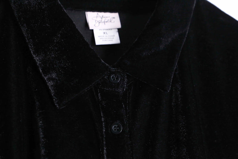 black color loose velours shirt