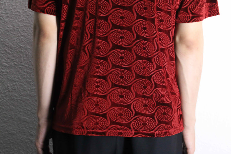 red velours total geometry pattern S/S shirt