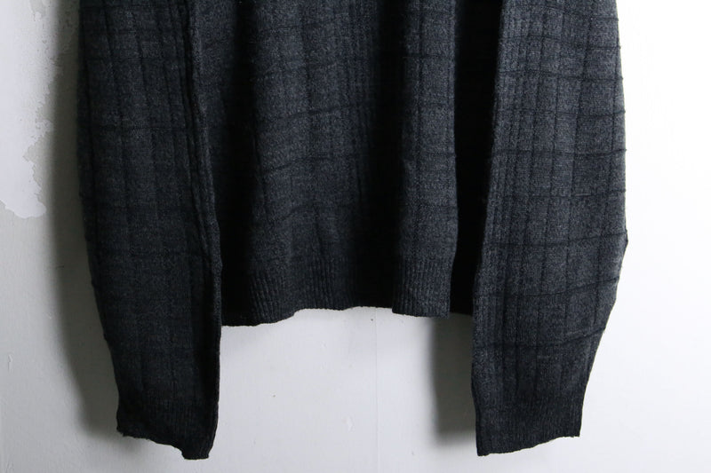 "Pierre Cardin" gray check  design sweater