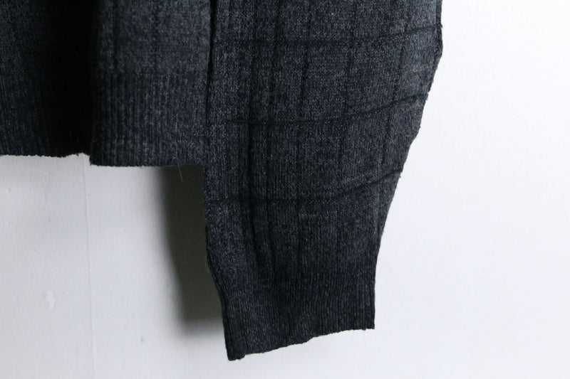 "Pierre Cardin" gray check  design sweater