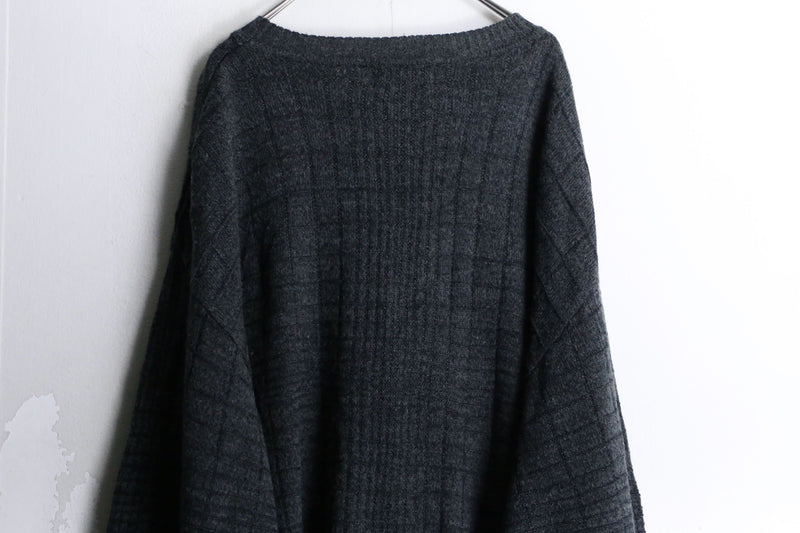 "Pierre Cardin" gray check  design sweater