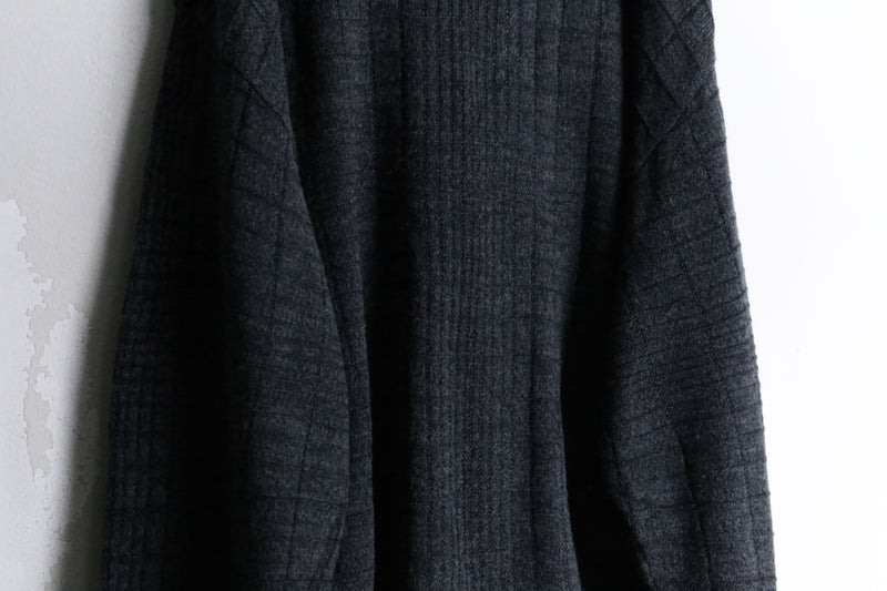 "Pierre Cardin" gray check  design sweater