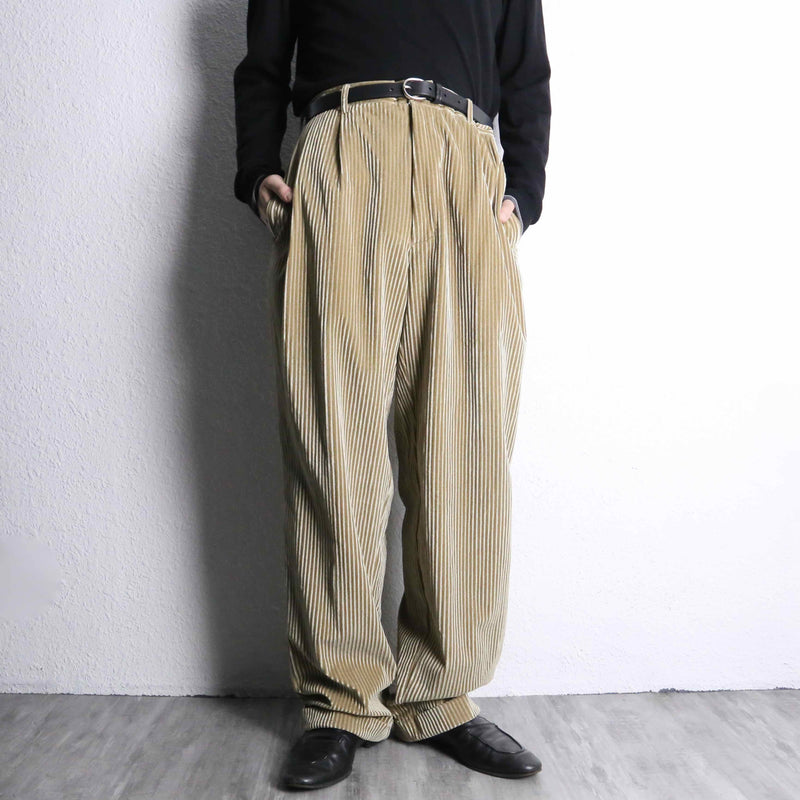 gold corduroy 2tuck wide tapered pants