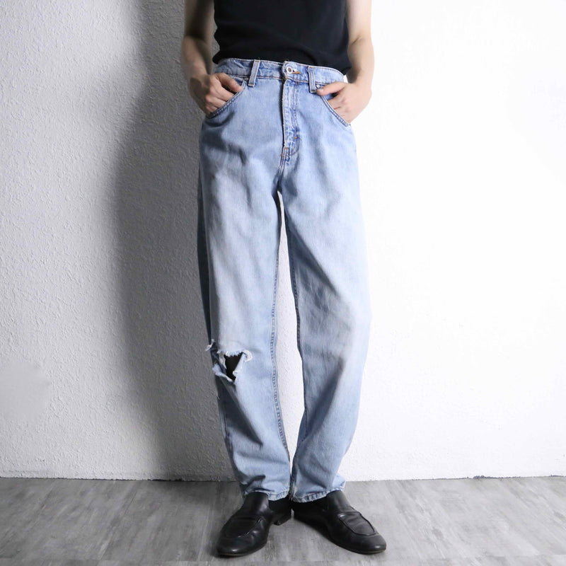 "LEVI'S SILVERTAB" light blue straight denim