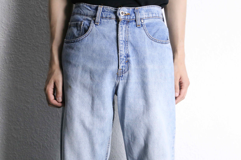 "LEVI'S SILVERTAB" light blue straight denim