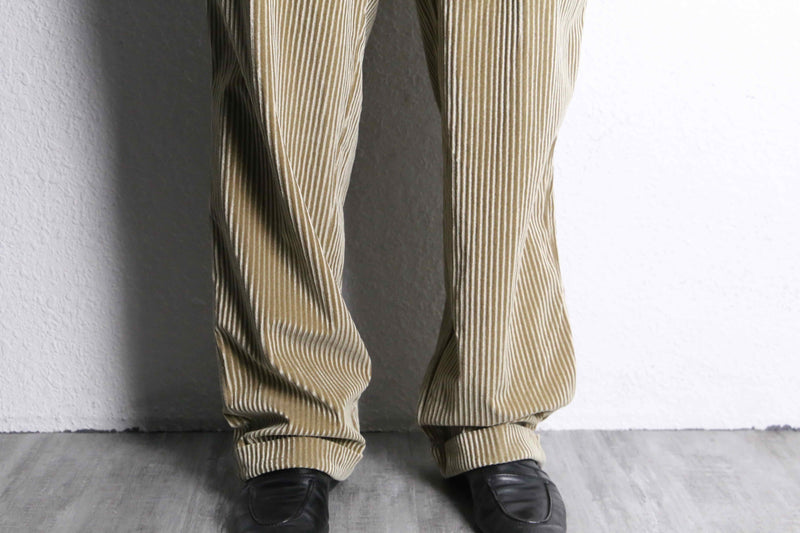 gold corduroy 2tuck wide tapered pants