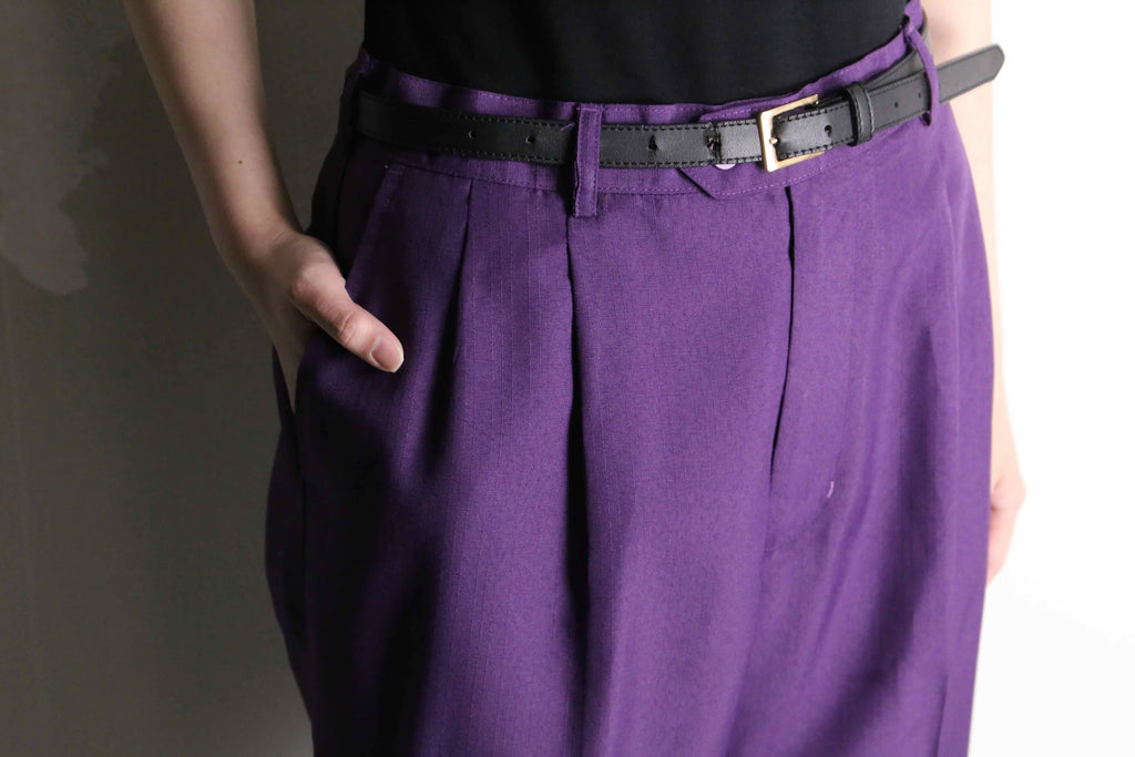 purple color 2tuck tapered slacks