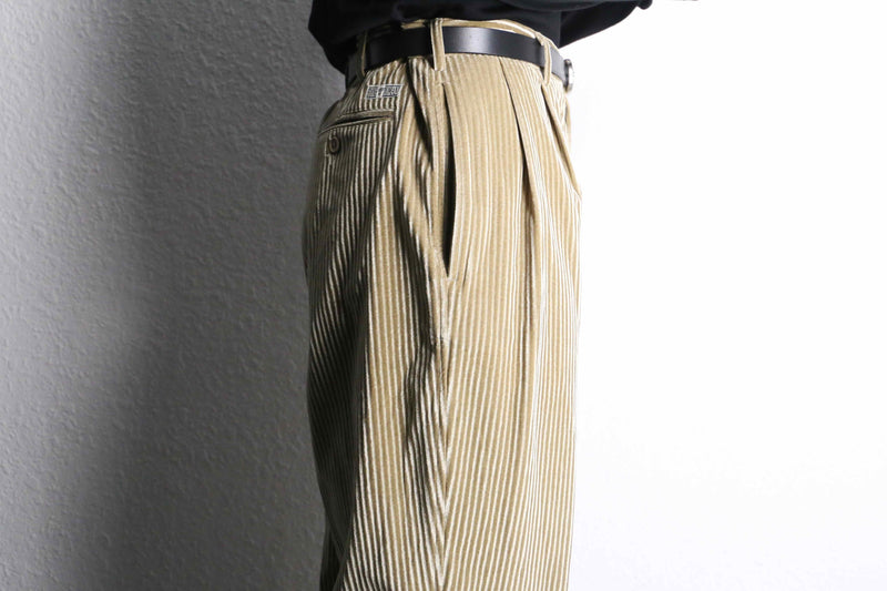 gold corduroy 2tuck wide tapered pants