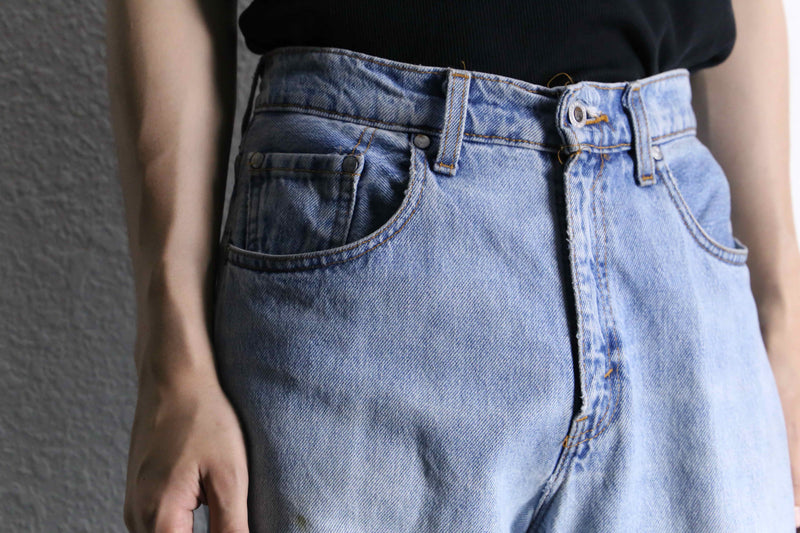 "LEVI'S SILVERTAB" light blue straight denim