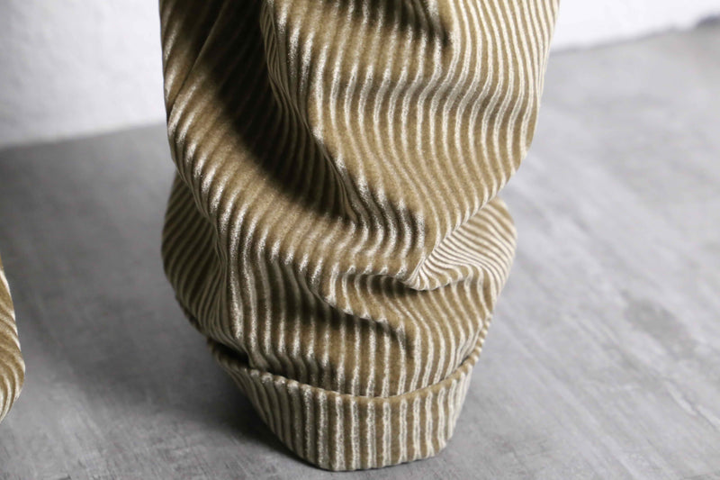 gold corduroy 2tuck wide tapered pants