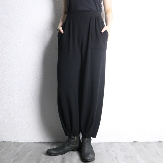 black rib box tuck knit easy pants