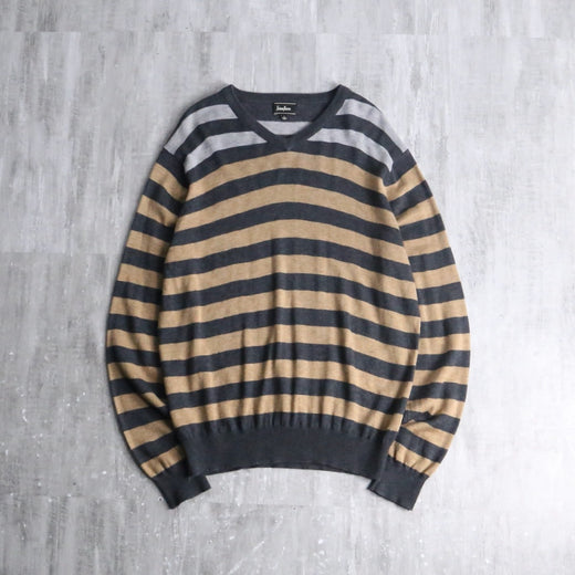 “Neiman Marcus” gray×camel border knit