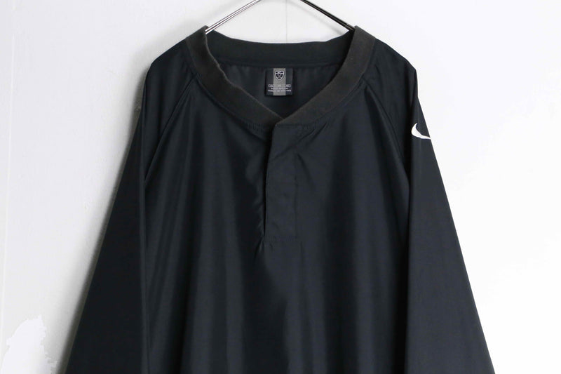 "NIKE" half button black nylon pullover