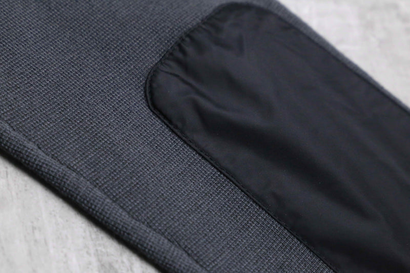 “BANANA REPUBLIC” snap button high neck knit