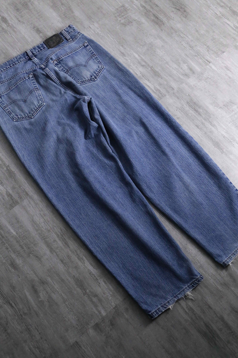 1990-early 00s Levi's silver Tab "baggy"