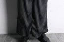 black base white stripe 2tuck wide straight pants
