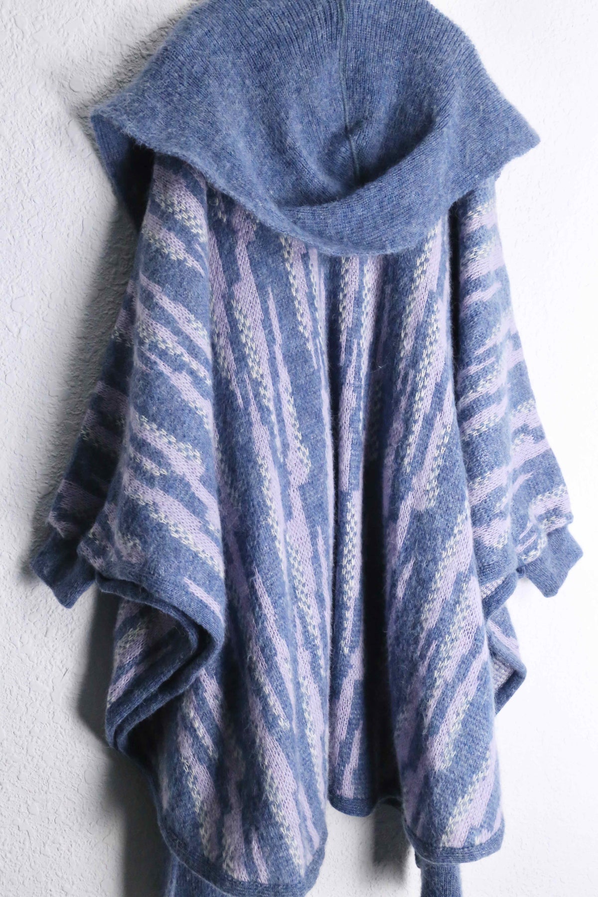 80's “TUNDRA” patterned muffler docking knit poncho