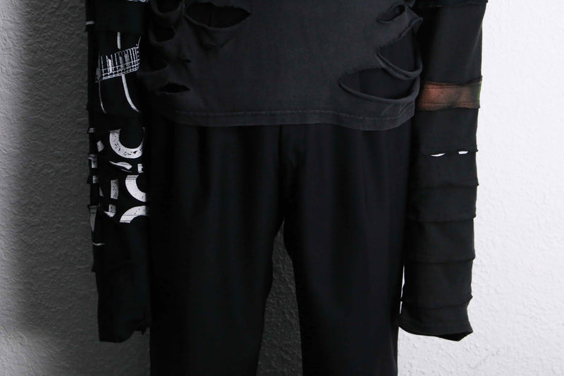 "Re:make" switch arm design damage L/S tee