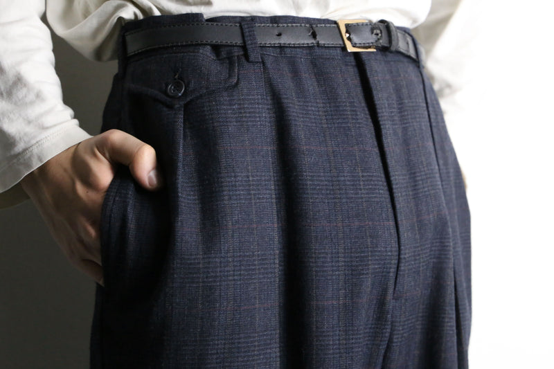 glay color check pattern wool slacks