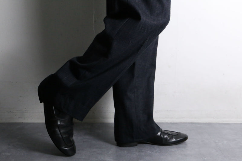 glay color check pattern wool slacks