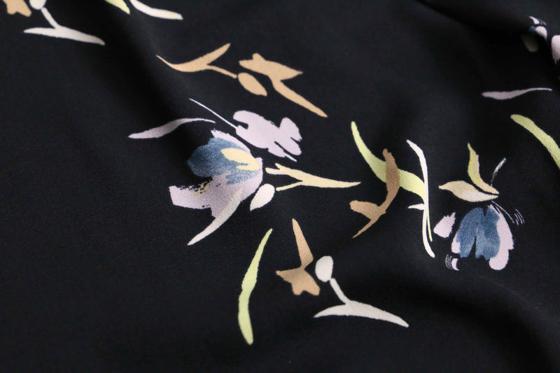 pale flower pattern black wide pants