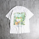 red-eyed tree frog print tee