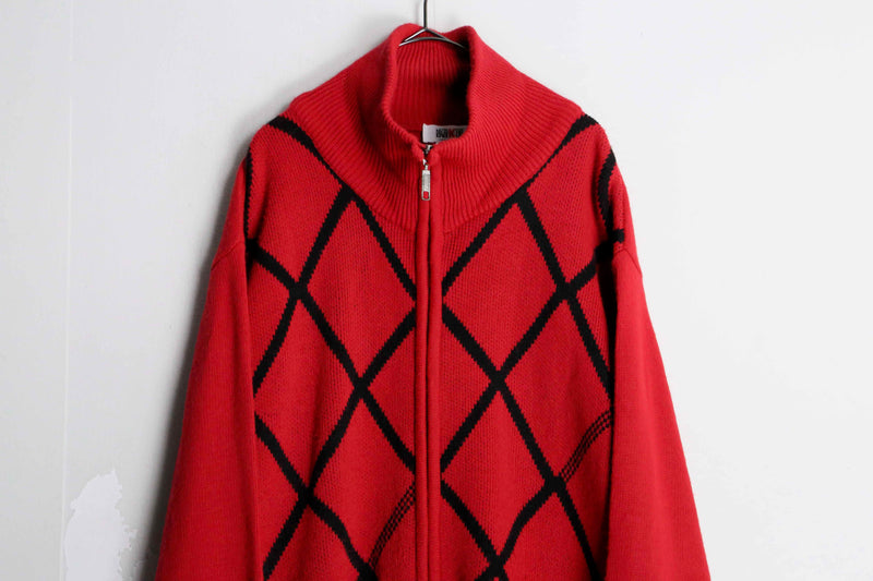 red color diagonal check high neck knit jacket