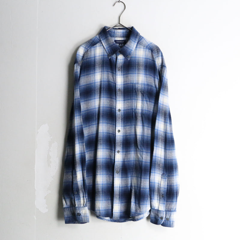 “Croft&Barrow” blue color ombre check shirt