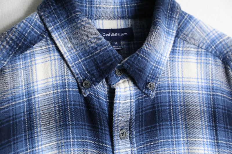 “Croft&Barrow” blue color ombre check shirt