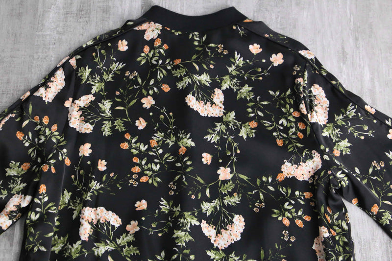 black floral zip-up blouson