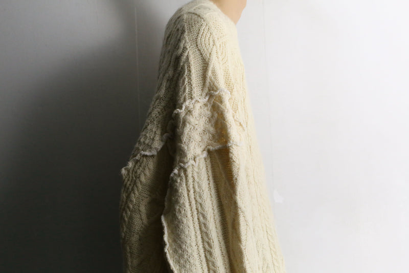 "Re:make" beige tone patchwork zip knit