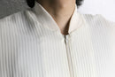 white pleats pattern zip blouson