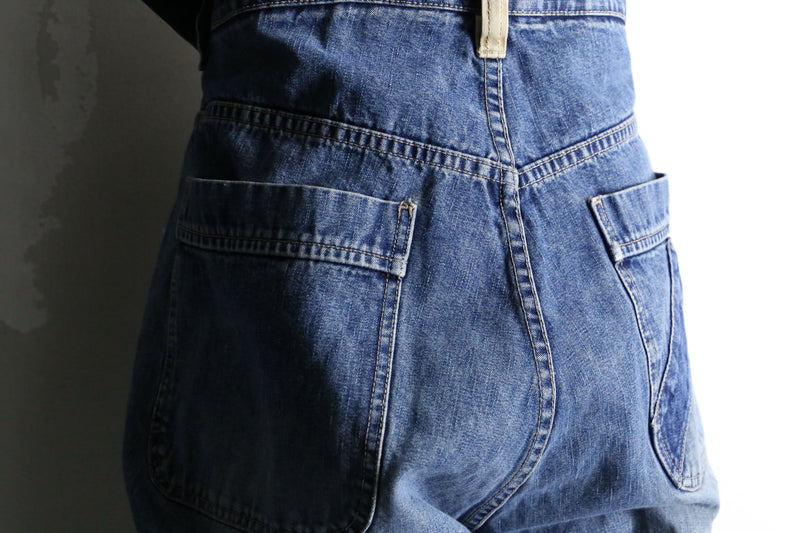 switching line design wide straight denim pants